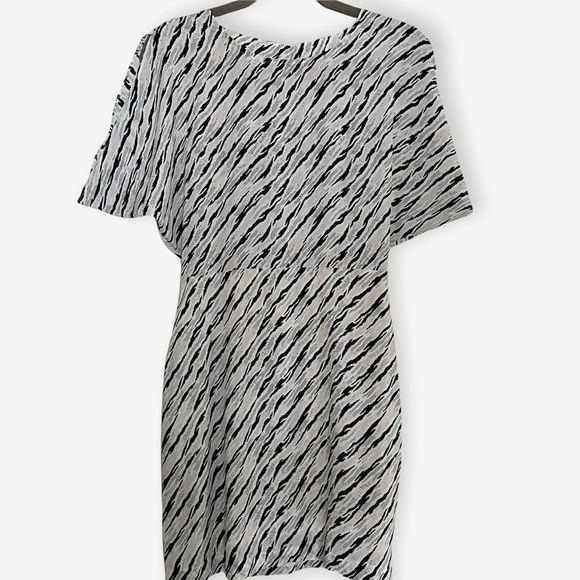 BCBGeneration Mini Dress, Abstract Print NWT - Picture 1 of 15